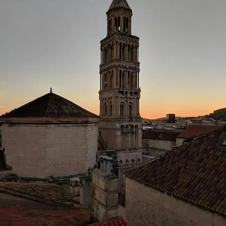 Appartamento New Emda U Centru Splita