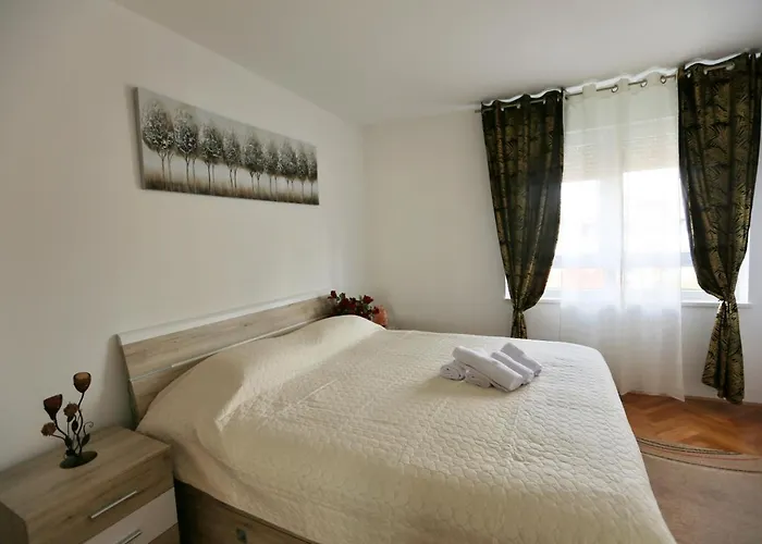 New Emda U Centru Splita Appartement *